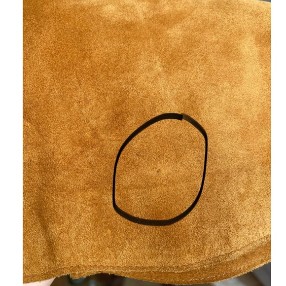 Upcycled tan suede mini skirt with eagle embroidery - Picture 9 of 10